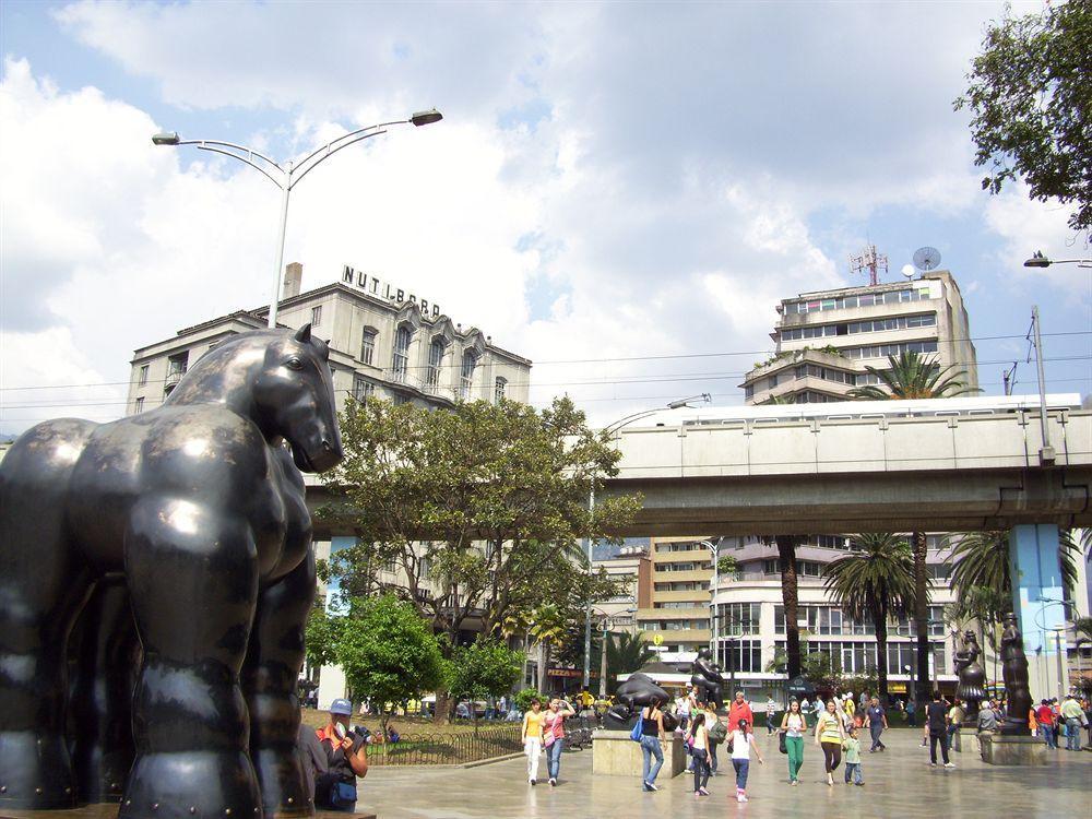 Hotel Nutibara Express Medellín Buitenkant foto